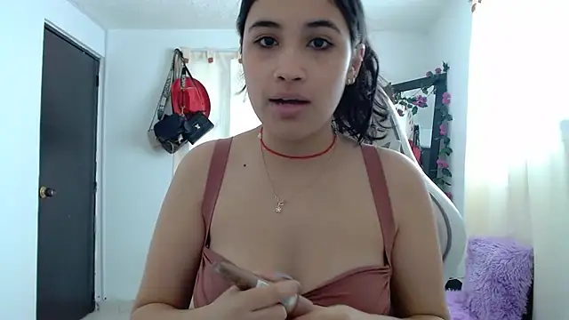 Snapshot of InocentHeaven1 chatting on 12/23/24, 12:41 InocentHeaven1 online show from 12/23/24, 12:41