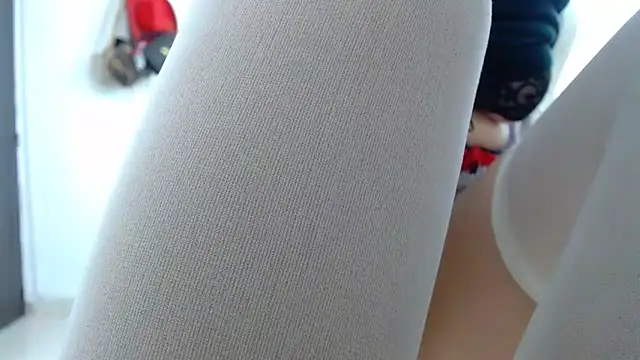 Snapshot of InocentHeaven1 chatting on 12/24/24, 02:54 InocentHeaven1 online show from 12/24/24, 02:54