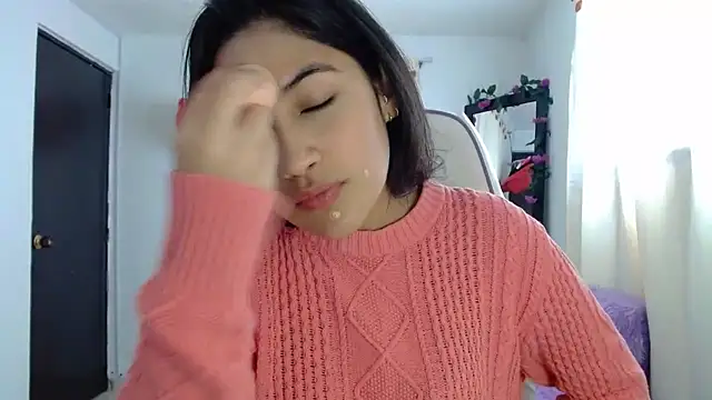 Snapshot of InocentHeaven1 chatting on 02/06/25, 12:48 InocentHeaven1 online show from 02/06/25, 12:48