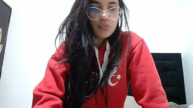 Snapshot of InocentHeaven1 chatting on 02/20/25, 12:19 InocentHeaven1 online show from 02/20/25, 12:19