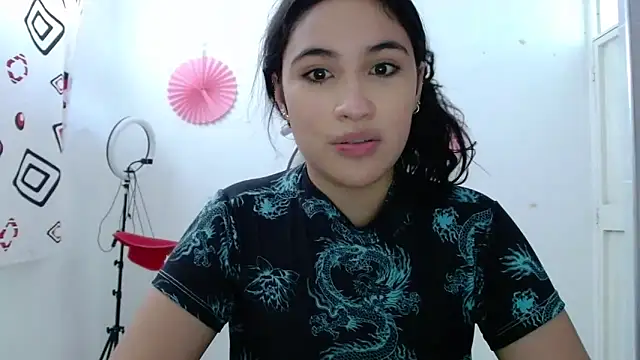 Snapshot of InocentHeaven1 chatting on 09/20/25, 12:39 InocentHeaven1 online show from 09/20/25, 12:39