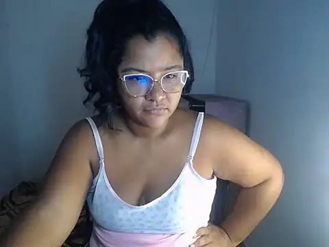 Snapshot of victoris chatting on 05/16/26, 01:32 victoris online show from 05/16/26, 01:32