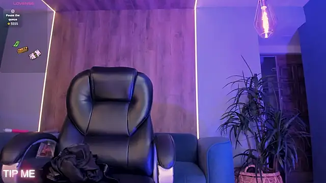 SophieBarnett online show from 05/08/26, 01:00