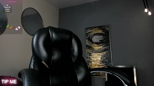 SophieBarnett online show from 05/14/26, 12:17