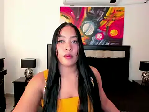 Snapshot of brunetenikole02 chatting on 01/13/25, 12:51 brunetenikole02 online show from 01/13/25, 12:51