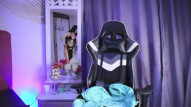 dianebleu online show from 01/22/25, 03:52