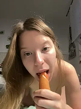 kimczii online show from 05/20/26, 06:19