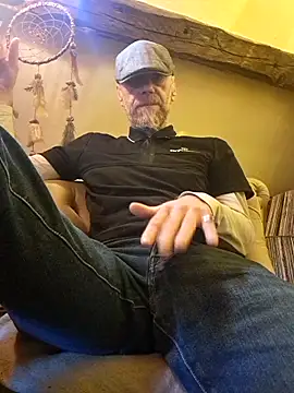 eddouxxx78 online show from 05/08/26, 11:37