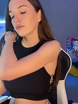 julia fly online show from 12/21/24, 12:06