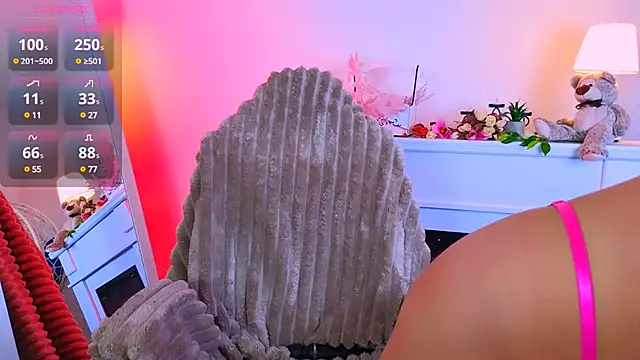 Snapshot of ___Emily___ chatting on 02/22/25, 07:34 Emily online show from 02/22/25, 07:34