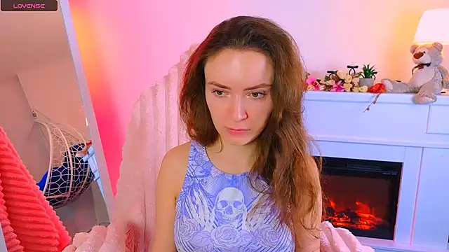 Snapshot of ___Emily___ chatting on 03/03/25, 07:32 Emily online show from 03/03/25, 07:32