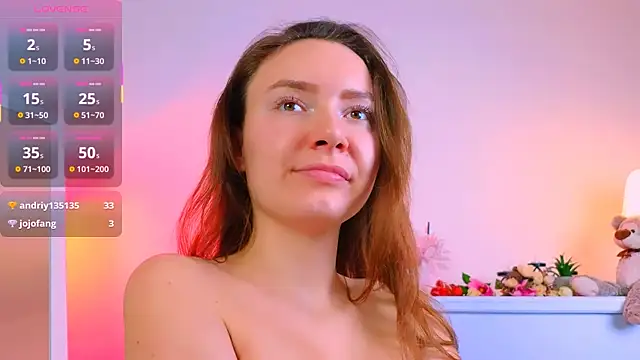 Snapshot of ___Emily___ chatting on 03/17/25, 11:21 Emily online show from 03/17/25, 11:21