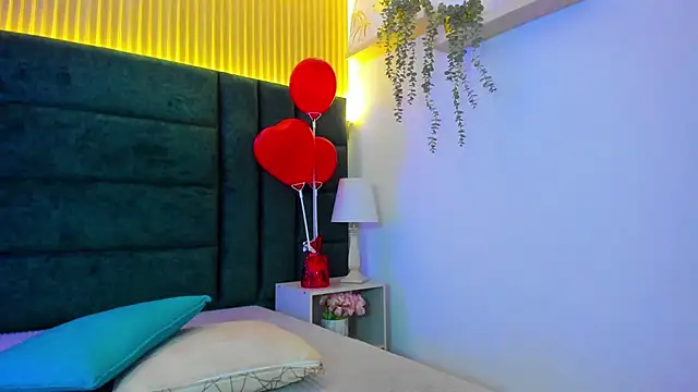 AntonellaaHot online show from 02/17/25, 11:09