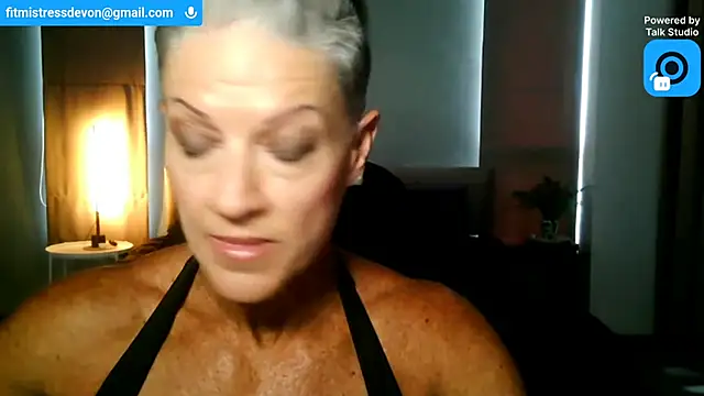 Snapshot of Devon2020 chatting on 06/17/26, 08:50 Devon2020 online show from 06/17/26, 08:50