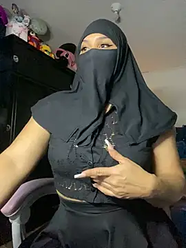 Snapshot of Jameela chatting on 02/27/25, 10:42 Jameela online show from 02/27/25, 10:42