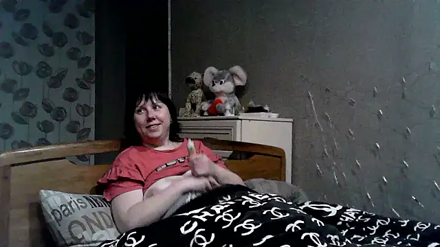 explored romantic online show from 01/30/25, 05:28