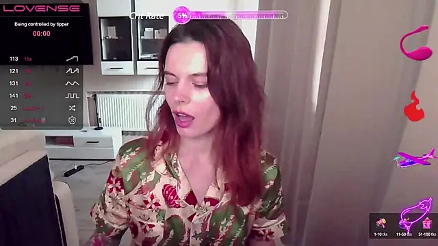 Snapshot of RinaDevil chatting on 03/22/25, 10:39 RinaDevil online show from 03/22/25, 10:39