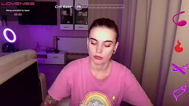 Snapshot of RinaDevil chatting on 10/07/25, 05:10 RinaDevil online show from 10/07/25, 05:10