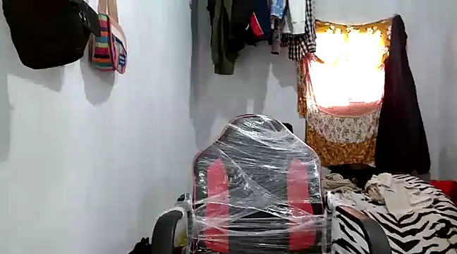 angelamarie1 online show from 02/27/25, 06:42