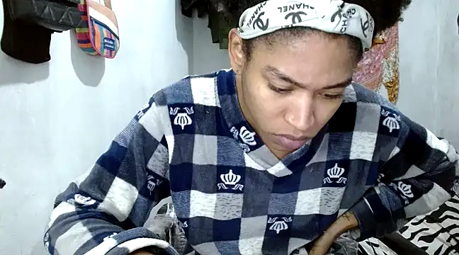 angelamarie1 online show from 03/14/25, 11:22