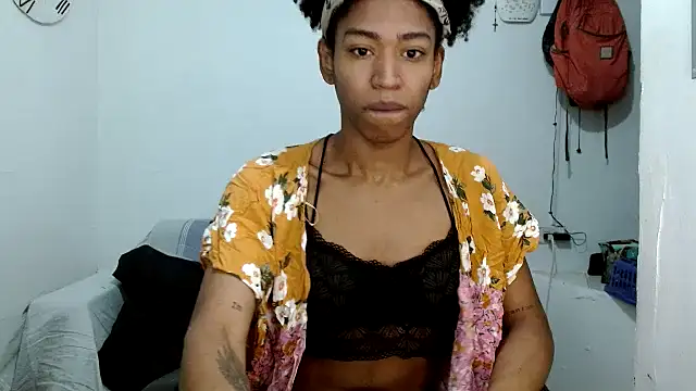 angelamarie1 online show from 10/03/25, 11:07