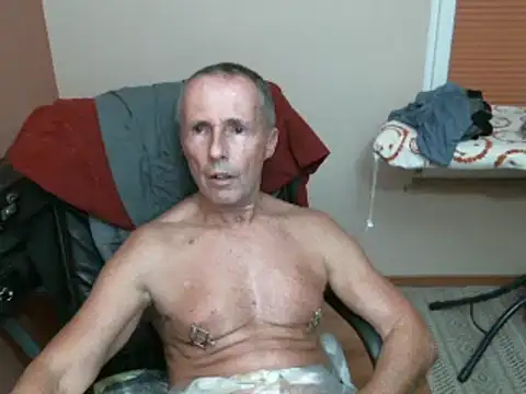 Snapshot of olibrius71 chatting on 01/28/25, 07:21 olibrius71 online show from 01/28/25, 07:21