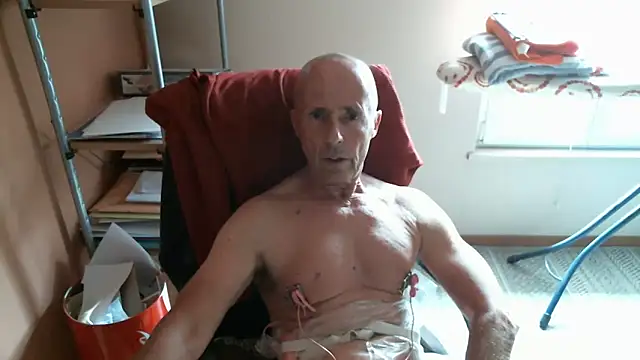 olibrius71 online show from 04/10/26, 02:22