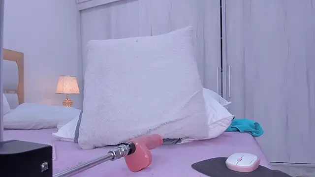 paola rodriguez online show from 01/31/25, 10:10