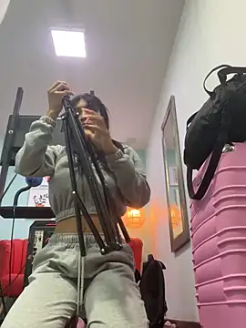 LauraAristizabal online show from 02/21/25, 06:59