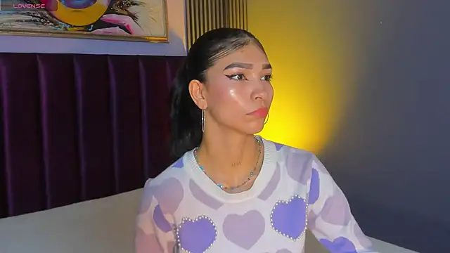 LauraAristizabal online show from 04/11/26, 12:20