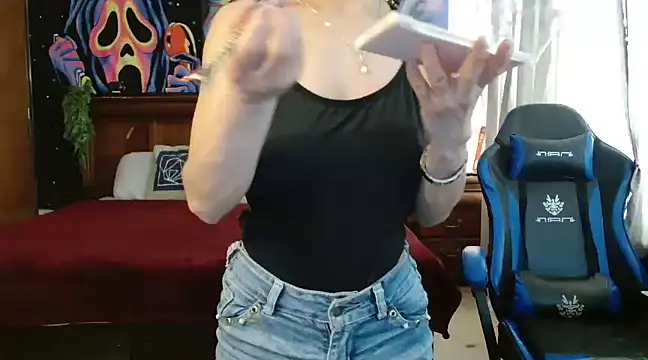 MINI Petite online show from 01/17/25, 08:55