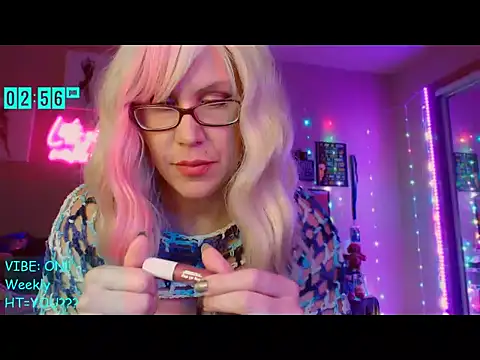 EmmaIsHere online show from 06/26/26, 08:57