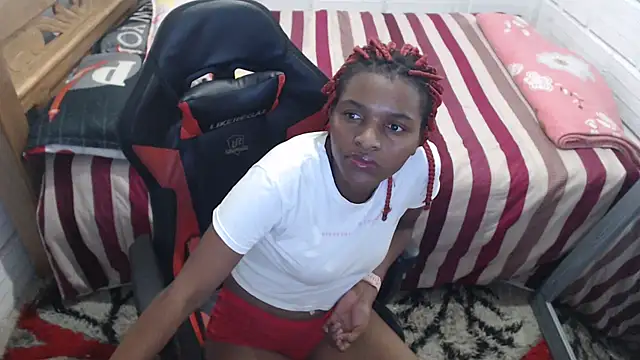 sexyjustin202 online show from 02/05/25, 02:40