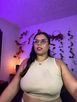 kittylu   online show from 11/15/25, 02:31