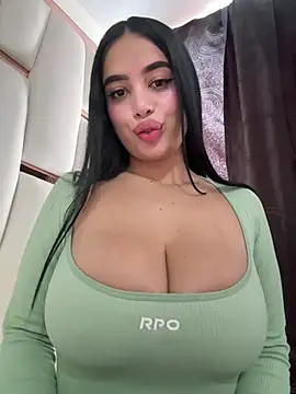 perla kem  online show from 02/05/26, 04:44