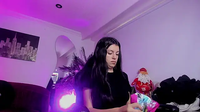 Snapshot of Meghan320 chatting on 12/05/25, 11:30 Meghan320 online show from 12/05/25, 11:30