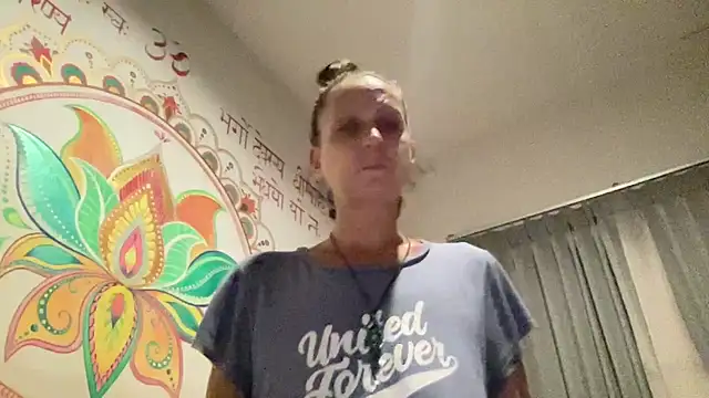 Sexy-Mel online show from 02/07/26, 04:00