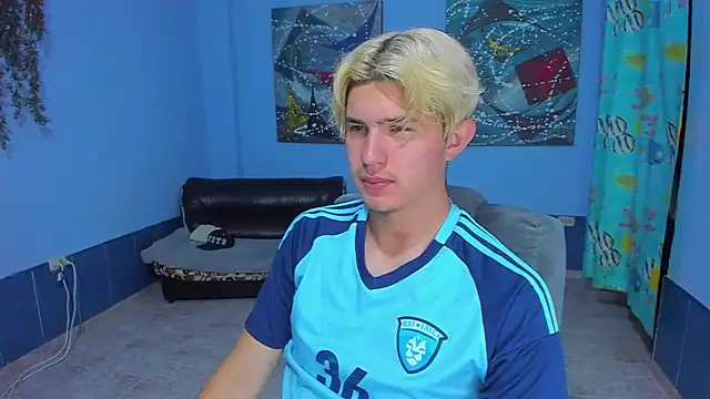 patrik 027 online show from 10/25/25, 05:08