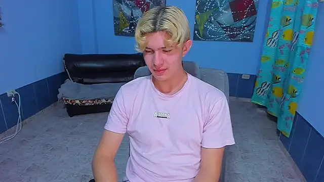 patrik 027 online show from 11/17/25, 07:58