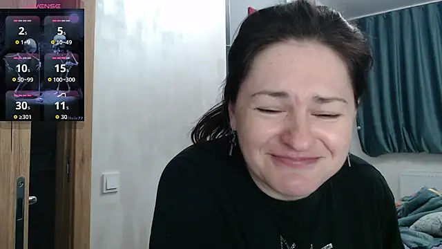 Stacy Davice online show from 10/31/25, 04:52