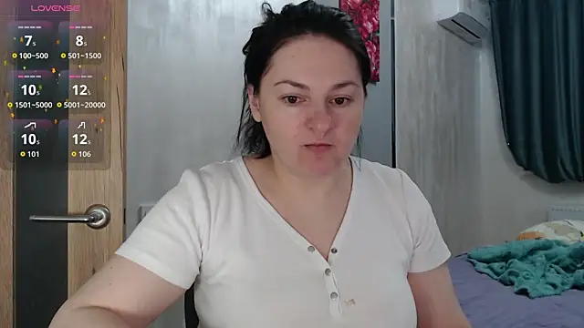 Stacy Davice online show from 12/15/25, 09:35