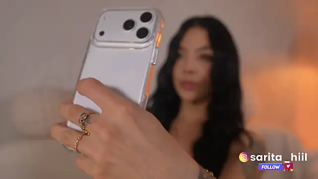 sarah hiill online show from 10/23/25, 01:05