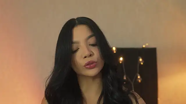 sarah hiill online show from 05/01/26, 12:15