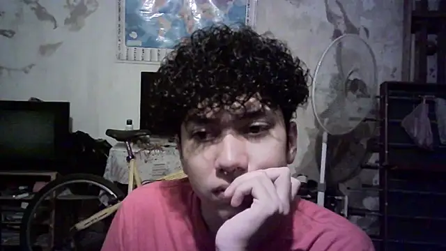 Emv2 online show from 02/12/26, 01:55