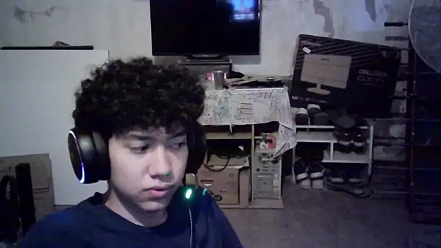 Emv2 online show from 03/04/26, 01:28