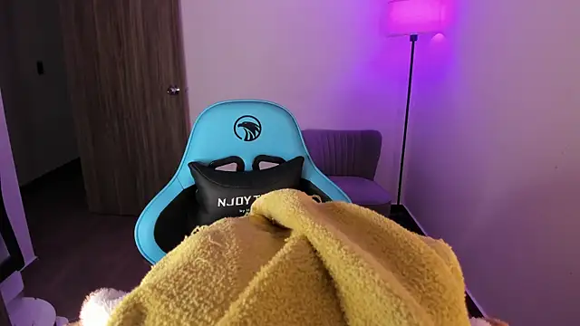 Miss Nicole online show from 02/12/26, 01:33