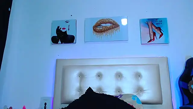 Snapshot of Jenng18 chatting on 12/26/24, 04:53 Jenng18 online show from 12/26/24, 04:53