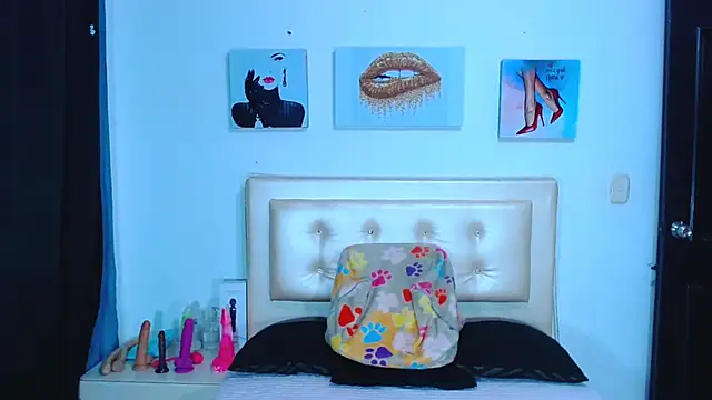 Snapshot of Jenng18 chatting on 01/14/25, 01:47 Jenng18 online show from 01/14/25, 01:47