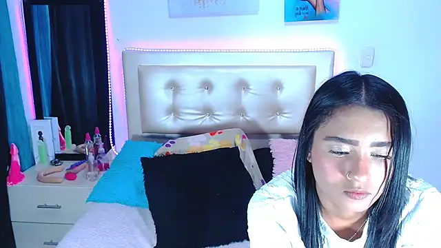 Snapshot of Jenng18 chatting on 02/12/25, 07:02 Jenng18 online show from 02/12/25, 07:02