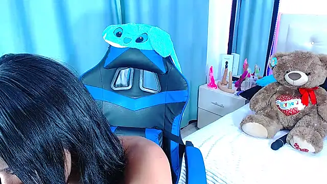 Snapshot of Jenng18 chatting on 03/07/25, 08:02 Jenng18 online show from 03/07/25, 08:02